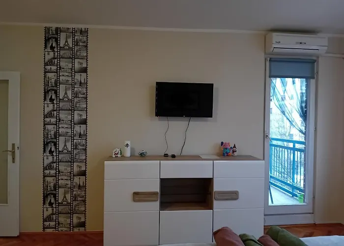 아파트 A-1 자예카르